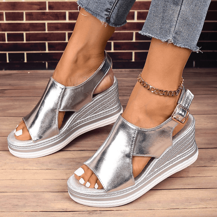 Baylie - Stilvolle Metallische Sandalen