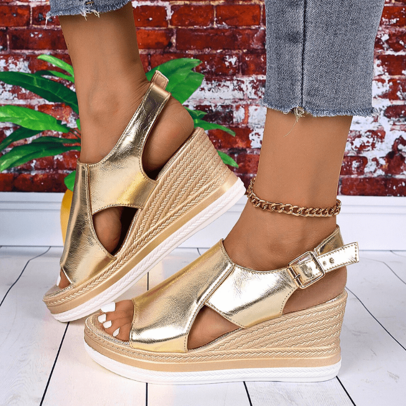 Baylie - Stilvolle Metallic Sandalen