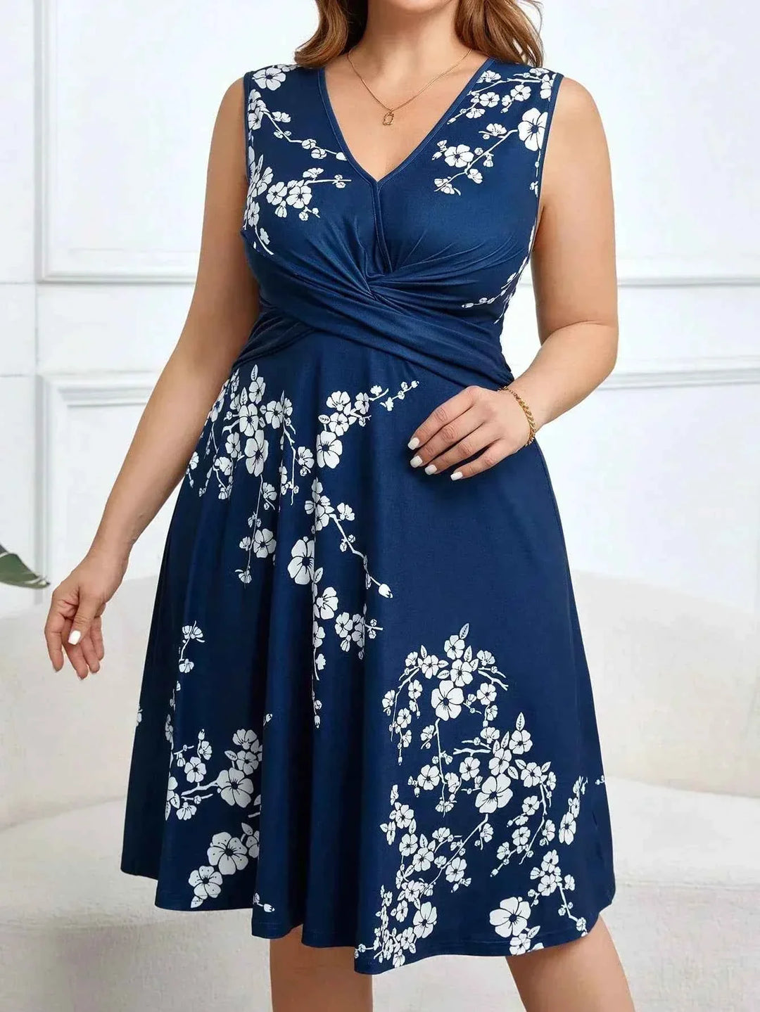 Danica - Blumen Kleid im Wickelstil