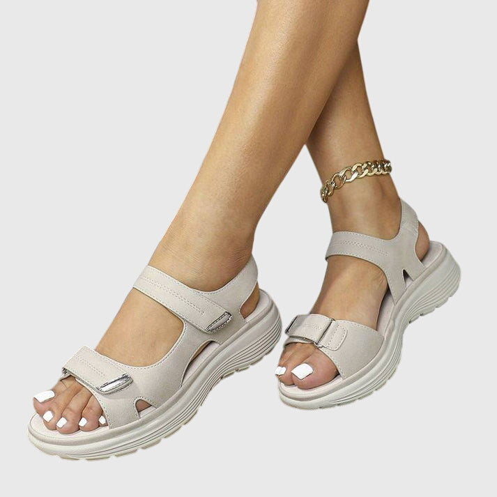 Calline - Sandalen mit Verstellbarem Riemen