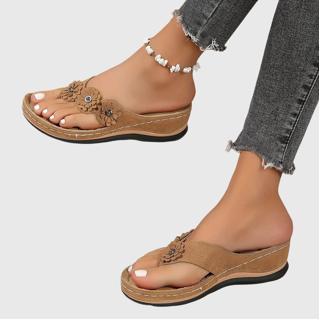Asha - Elegante Orthopädische Slipper