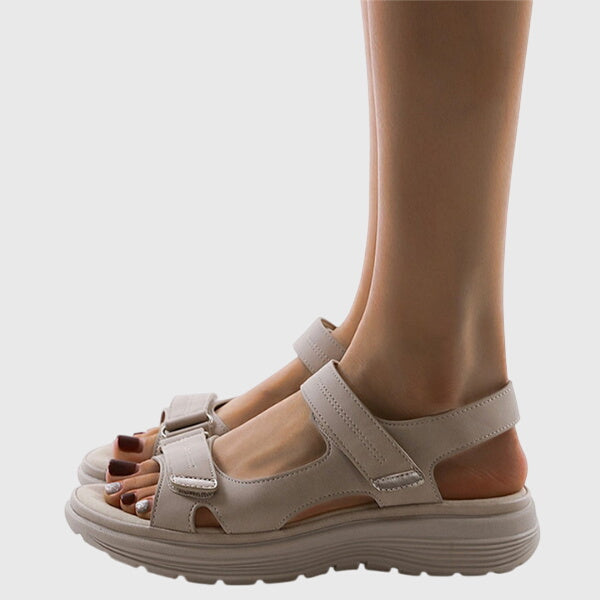 Calline - Sandalen mit Verstellbarem Riemen