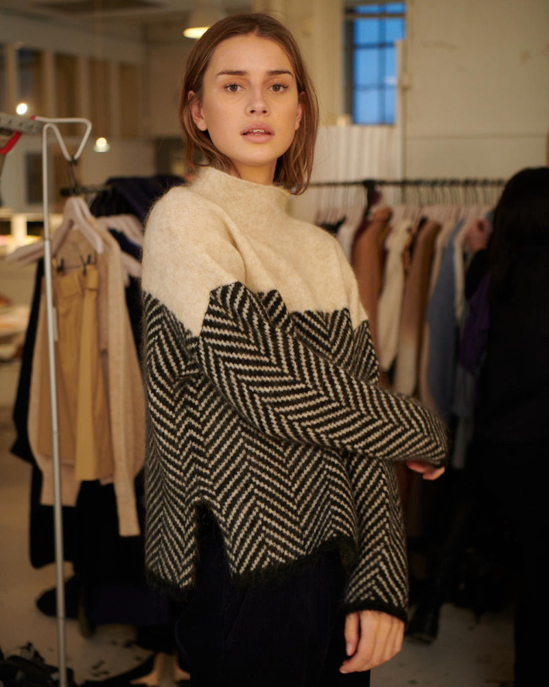 Norah | Baumwoll-Sweatshirt mit hohem Kragen