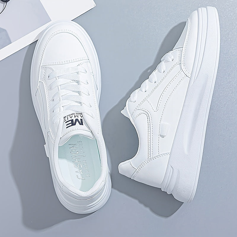 Schicke weisse Sneakers mit leichtem Komfort
