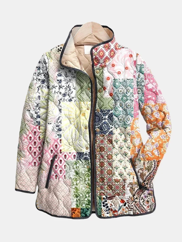 Suri | Lässige Steppjacke mit floralem Druck
