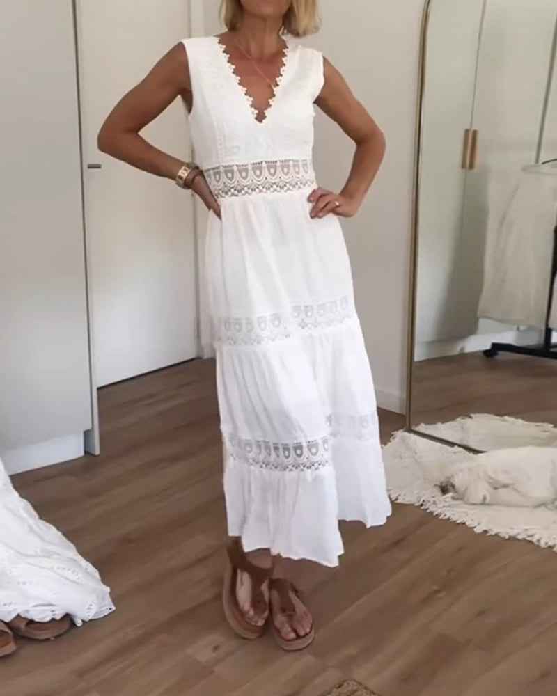 Circe - Spitze Spaghettiträgerkleid mit V-Ausschnitt