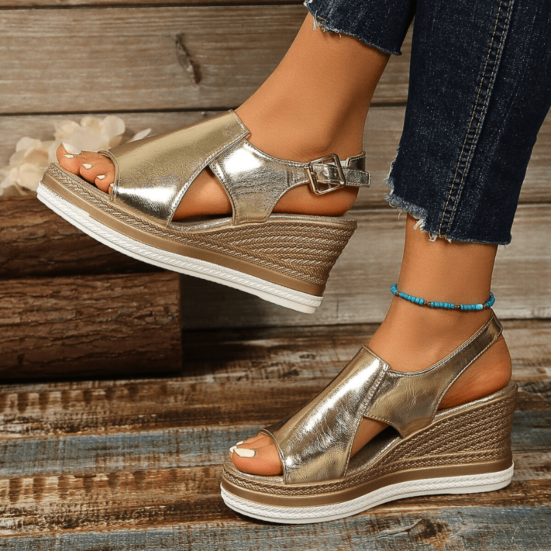Baylie - Stilvolle Metallische Sandalen