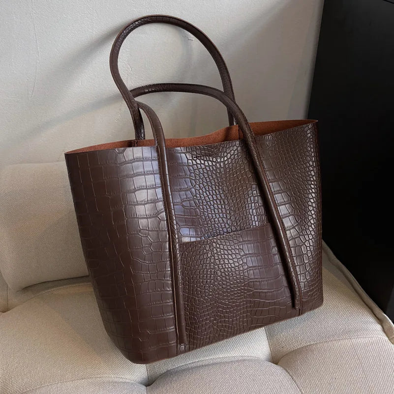Christina™ | Verfeinerte Schultertasche