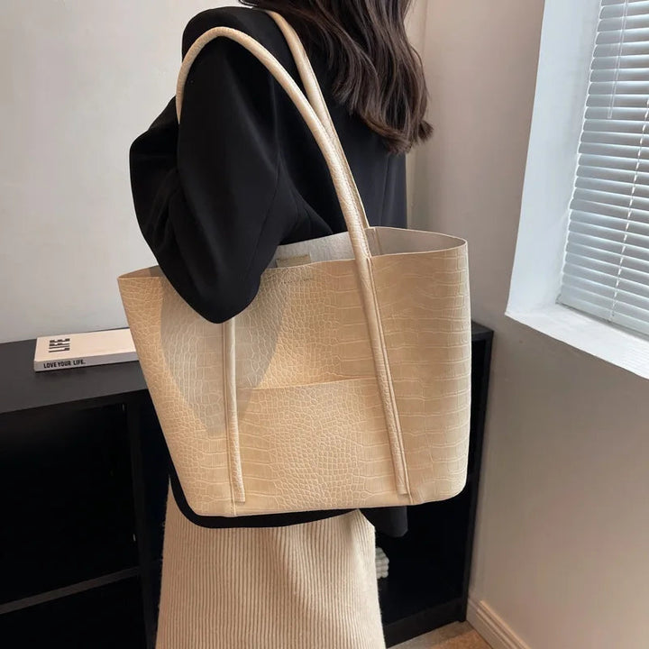 Christina™ | Verfeinerte Schultertasche