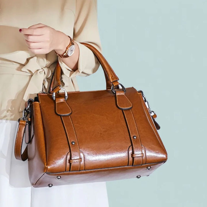 Camille™ | Gepolierte Schultertasche