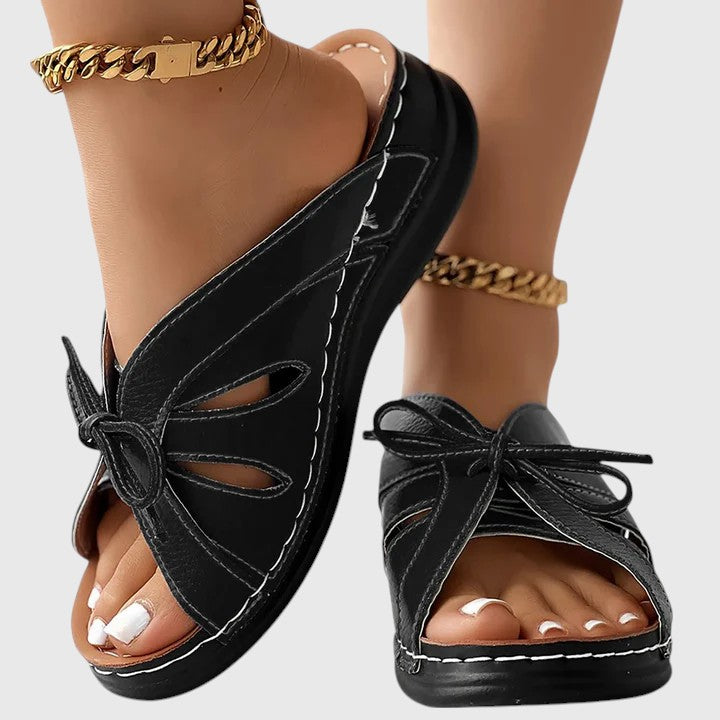 Darcy - Schicke Slipper Sandalen mit Schleife