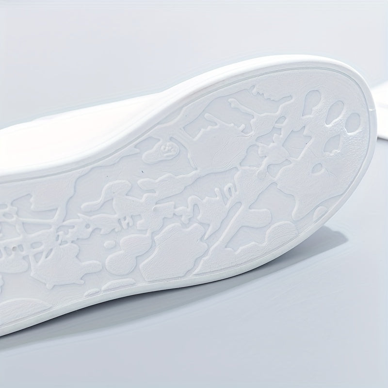 Schicke weisse Sneakers mit leichtem Komfort