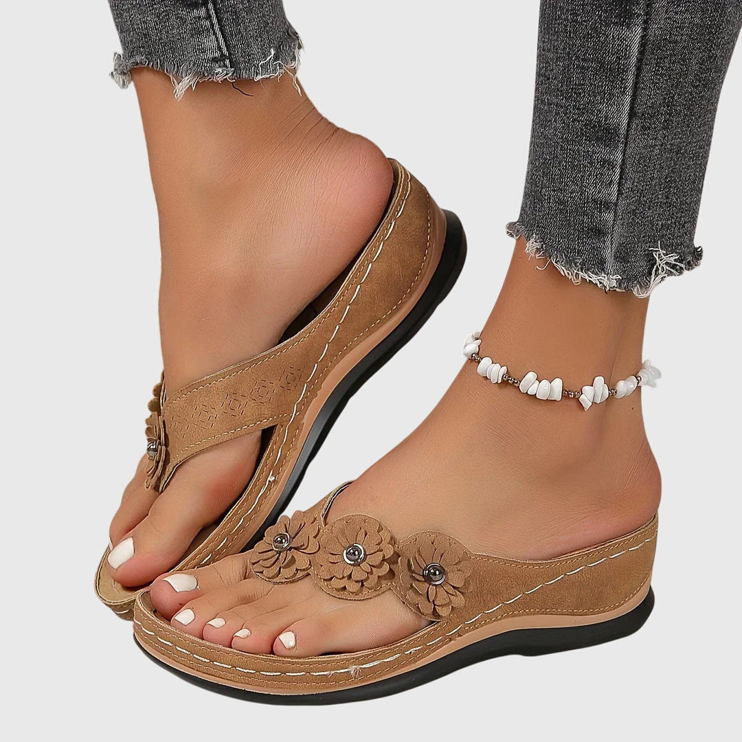 Asha - Elegante Orthopädische Slipper