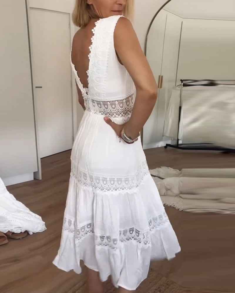 Circe - Spitze Spaghettiträgerkleid mit V-Ausschnitt