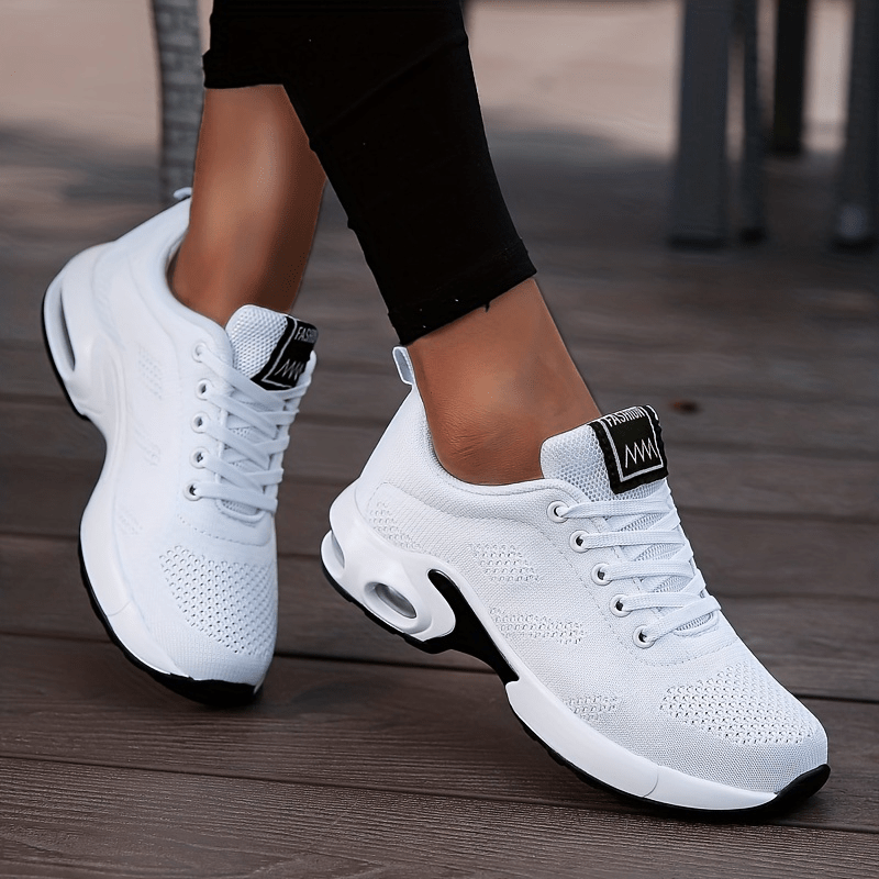 Luftgepolsterte atmungsaktive rutschfeste Sneakers