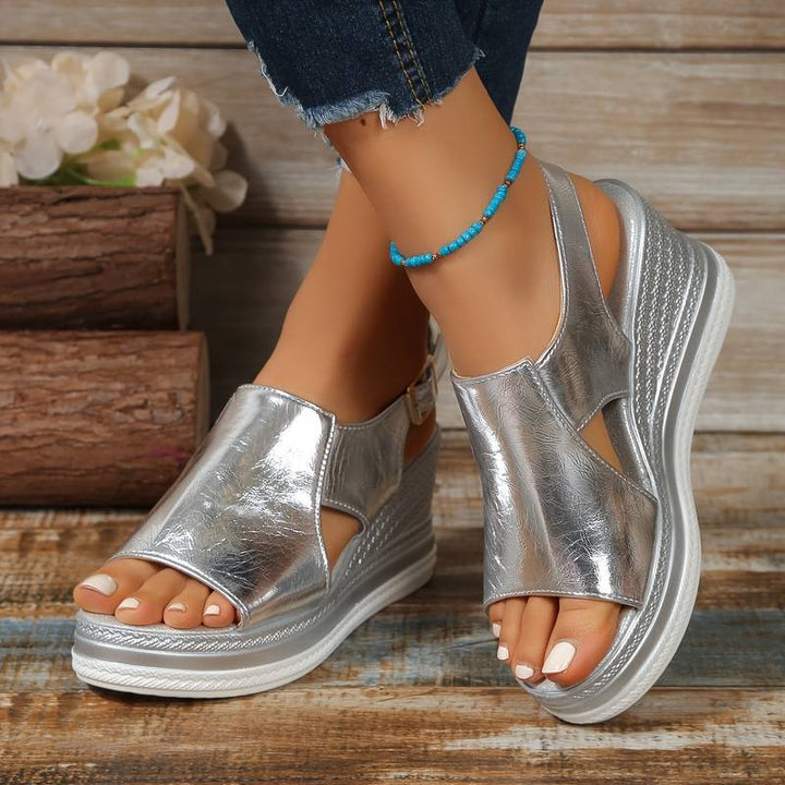 Baylie - Stilvolle Metallische Sandalen