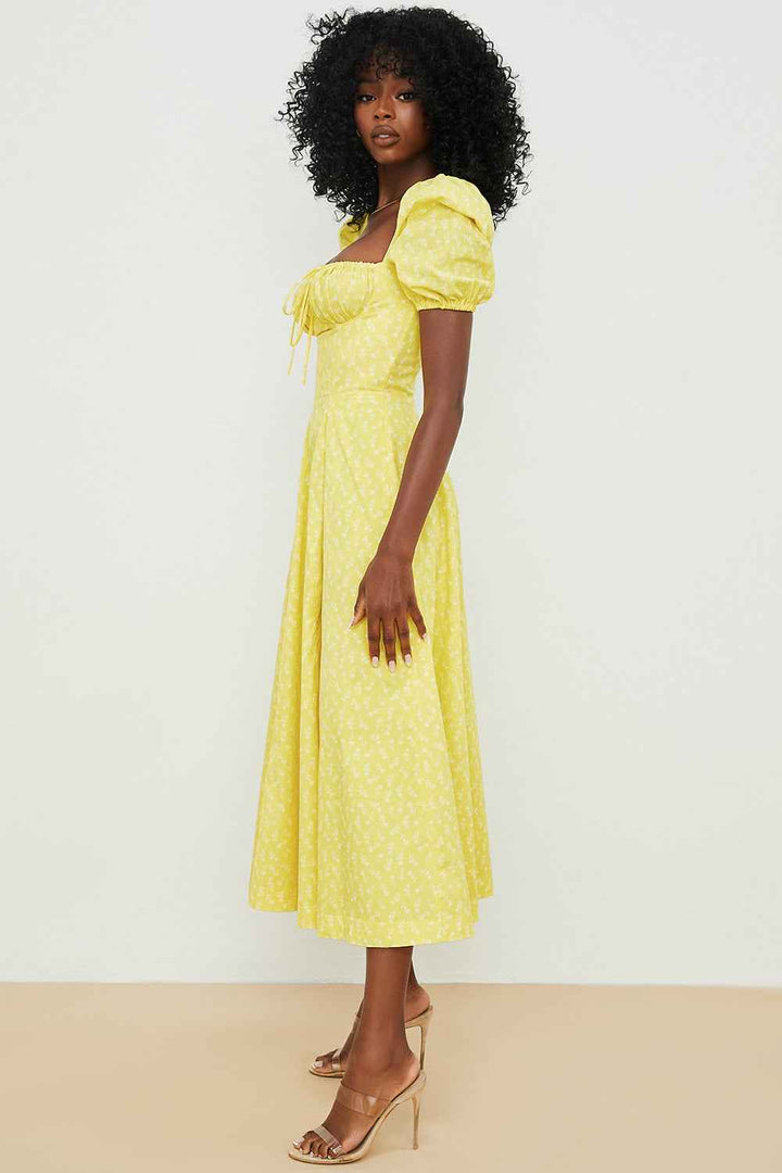 Aviana - Blumenkleid mit Puffärmeln